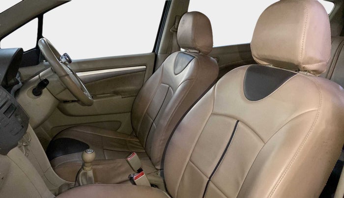 2012 Maruti Ertiga VDI, Diesel, Manual, 85,264 km, Right Side Front Door Cabin