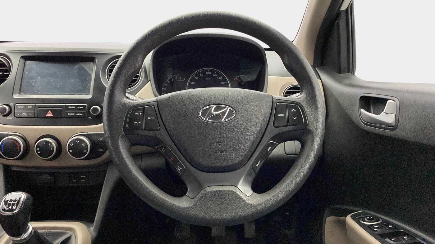 2017 Hyundai Grand i10 SPORTZ (O) 1.2 KAPPA VTVT, Petrol, Manual, 92,724 km, Steering Wheel Close Up