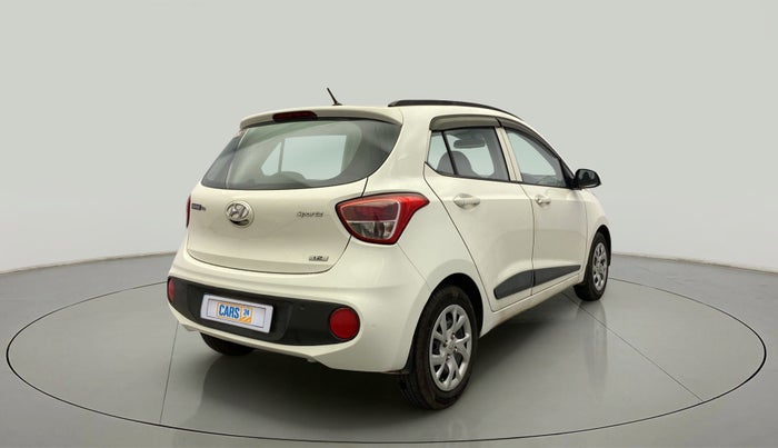 2017 Hyundai Grand i10 SPORTZ (O) 1.2 KAPPA VTVT, Petrol, Manual, 92,724 km, Right Back Diagonal