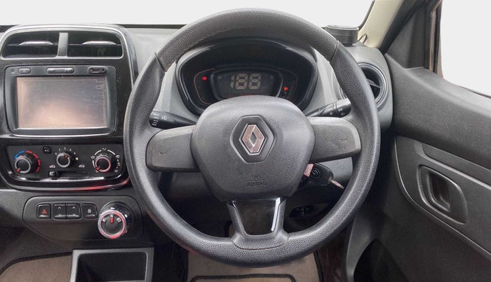 2017 Renault Kwid RXL 1.0 AMT, Petrol, Automatic, 32,890 km, Steering Wheel Close Up