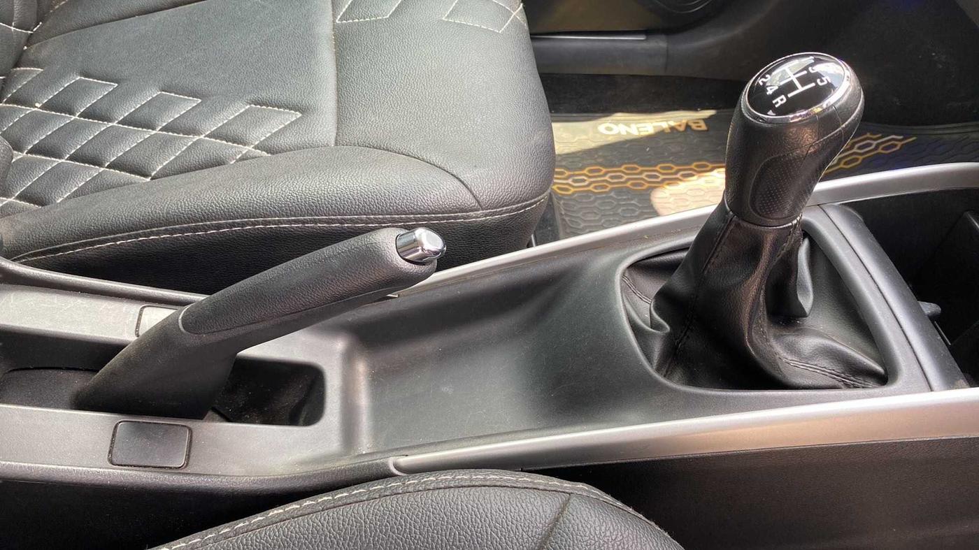 2018 Maruti Baleno ZETA PETROL 1.2, Petrol, Manual, 38,815 km, Gear Lever