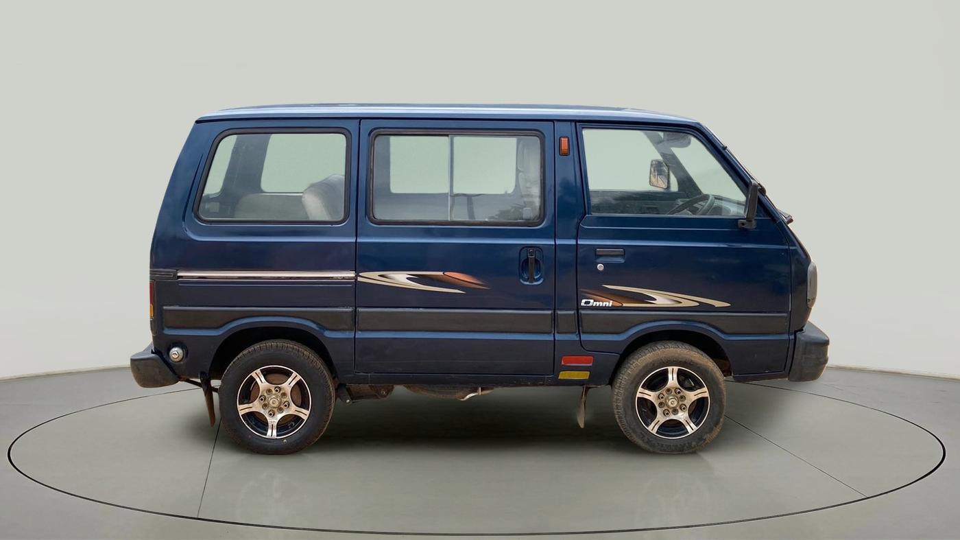 2012 Maruti Omni 5 STR, CNG, Manual, 37,089 km, Right Side View