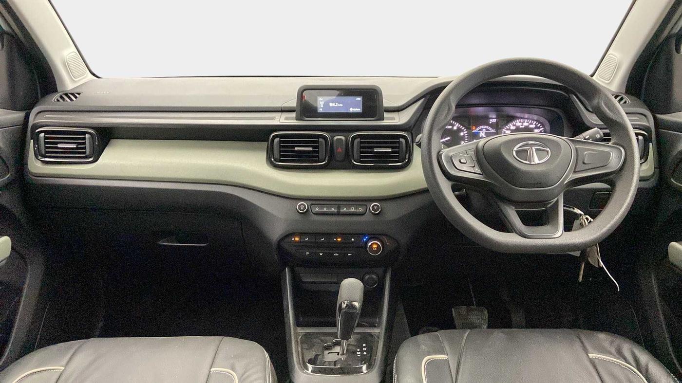 2023 Tata PUNCH ADVENTURE AMT, Petrol, Automatic, 9,734 km, Dashboard