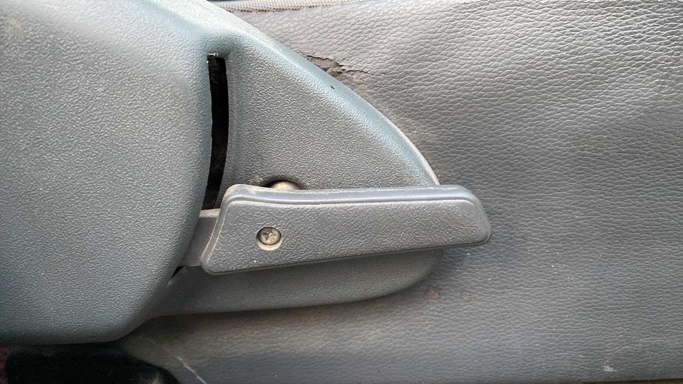 2014 Maruti Alto 800 LXI, Petrol, Manual, 73,060 km, Driver Side Adjustment Panel
