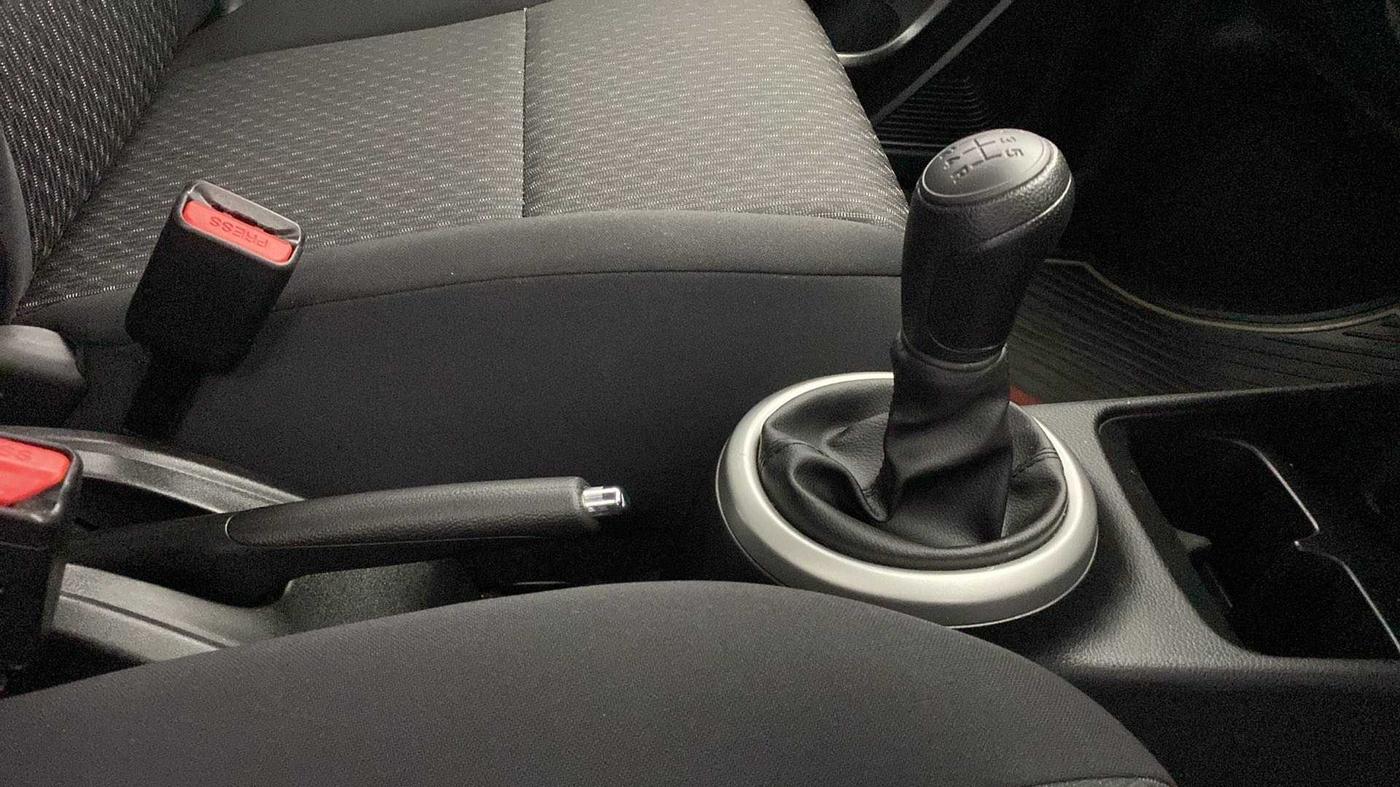 2023 Maruti Celerio VXI, Petrol, Manual, 6,270 km, Gear Lever