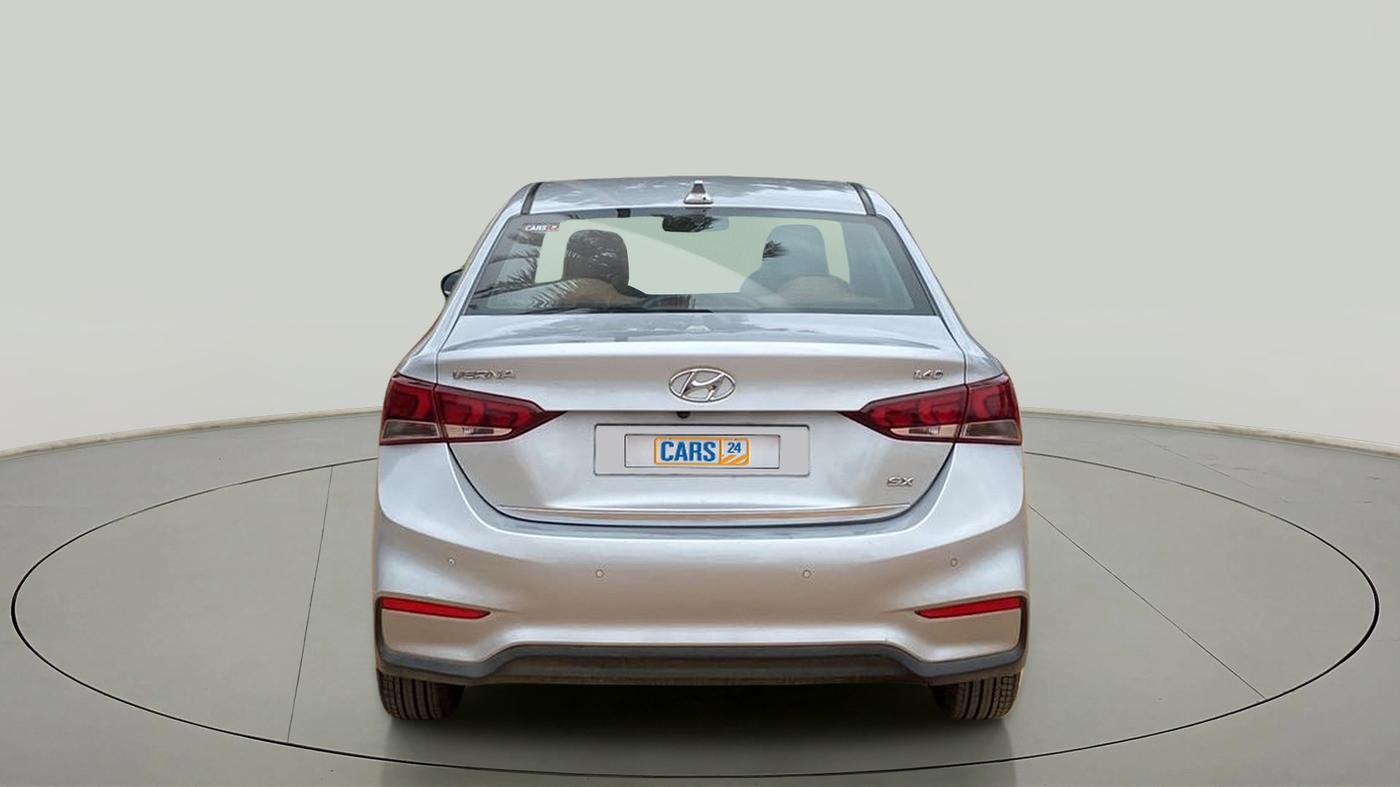 2018 Hyundai Verna 1.6 CRDI SX, Diesel, Manual, 81,256 km, Back/Rear