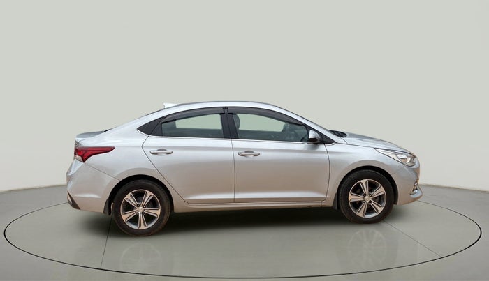 2018 Hyundai Verna 1.6 CRDI SX, Diesel, Manual, 81,256 km, Right Side View