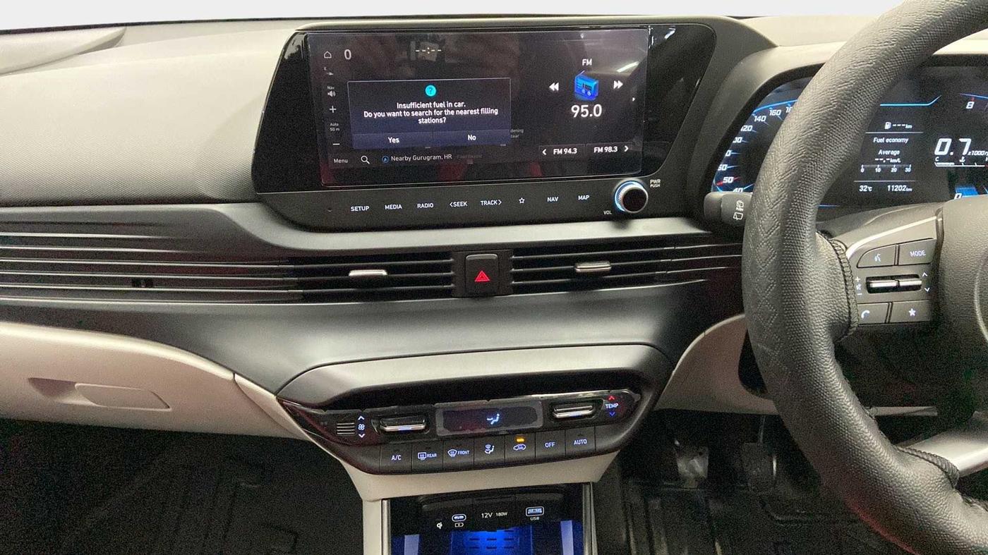 2023 Hyundai NEW I20 ASTA (O) 1.2 MT, Petrol, Manual, 11,174 km, Air Conditioner