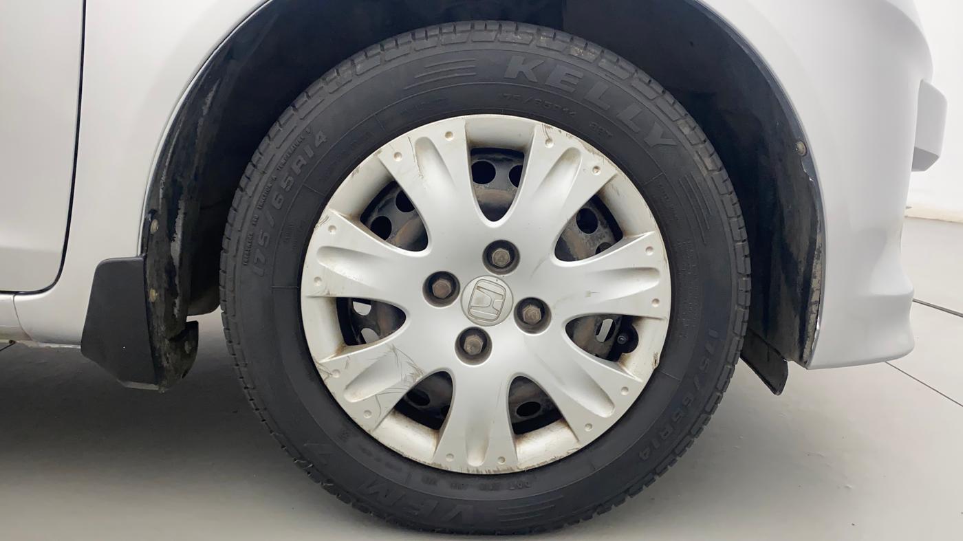 2014 Honda Amaze 1.2L I-VTEC S, Petrol, Manual, 85,357 km, Right Front Wheel