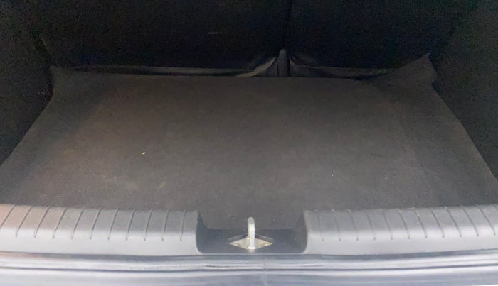 2015 Hyundai Elite i20 ASTA 1.2, Petrol, Manual, 80,808 km, Boot Inside
