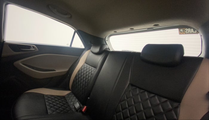 2015 Hyundai Elite i20 ASTA 1.2, Petrol, Manual, 80,808 km, Right Side Rear Door Cabin