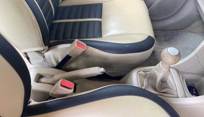 2016 Maruti Ertiga ZDI SHVS, Diesel, Manual, 98,549 km, Gear Lever