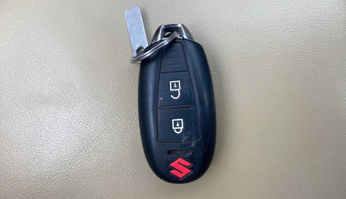 2016 Maruti Ertiga ZDI SHVS, Diesel, Manual, 98,549 km, Key Close Up