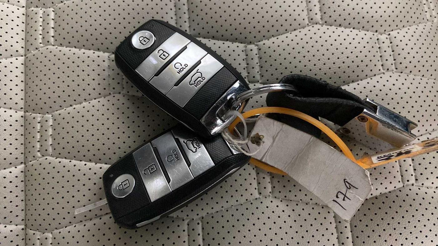 2021 KIA SELTOS HTX 1.5 PETROL, Petrol, Manual, 9,184 km, Key Close Up