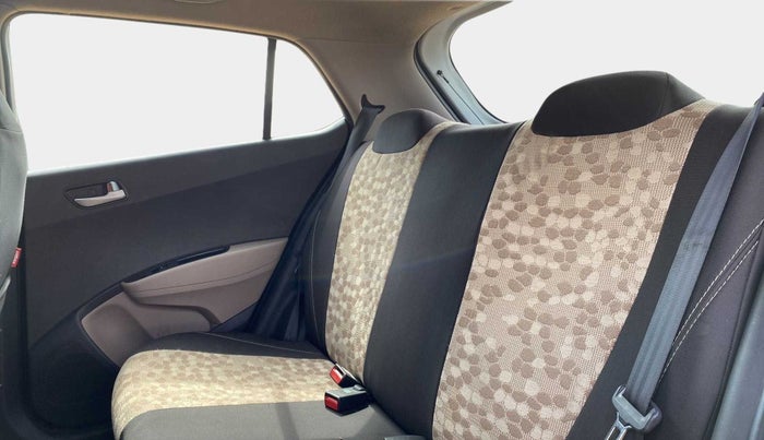 2018 Hyundai Grand i10 SPORTZ AT 1.2 KAPPA VTVT, Petrol, Automatic, 44,904 km, Right Side Rear Door Cabin