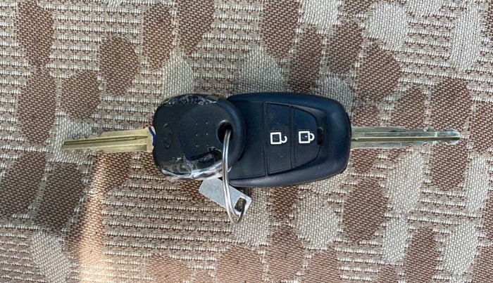 2018 Hyundai Grand i10 SPORTZ AT 1.2 KAPPA VTVT, Petrol, Automatic, 44,904 km, Key Close Up