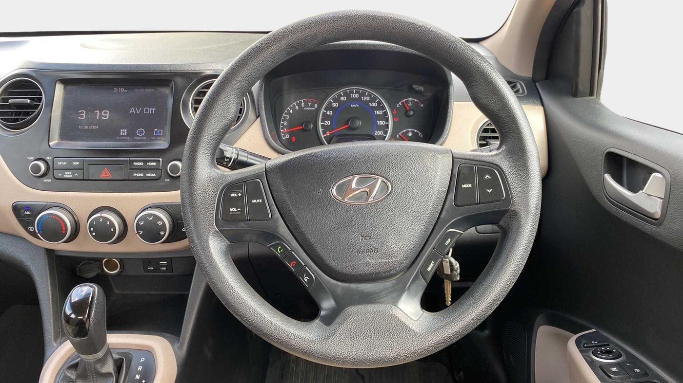 2018 Hyundai Grand i10 SPORTZ AT 1.2 KAPPA VTVT, Petrol, Automatic, 44,904 km, Steering Wheel Close Up
