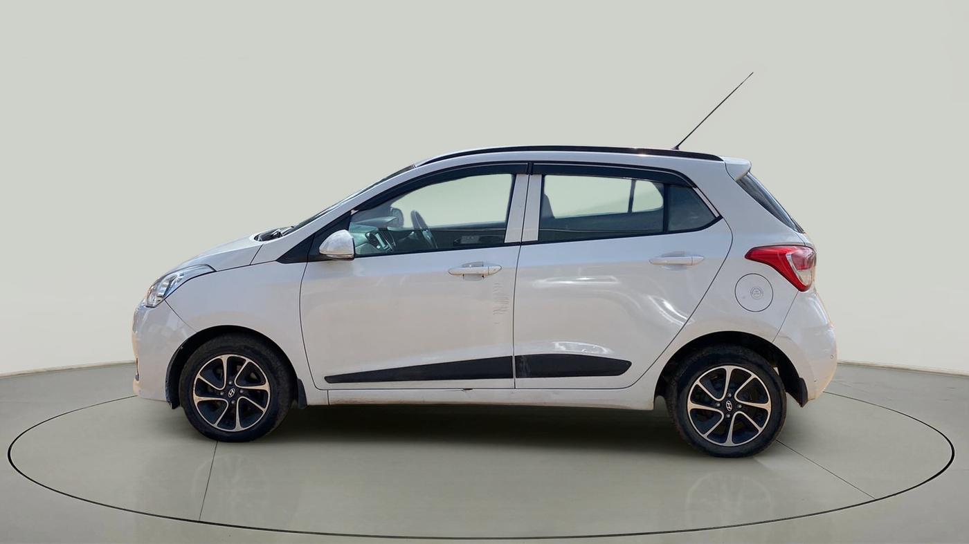 2018 Hyundai Grand i10 SPORTZ AT 1.2 KAPPA VTVT, Petrol, Automatic, 44,904 km, Left Side