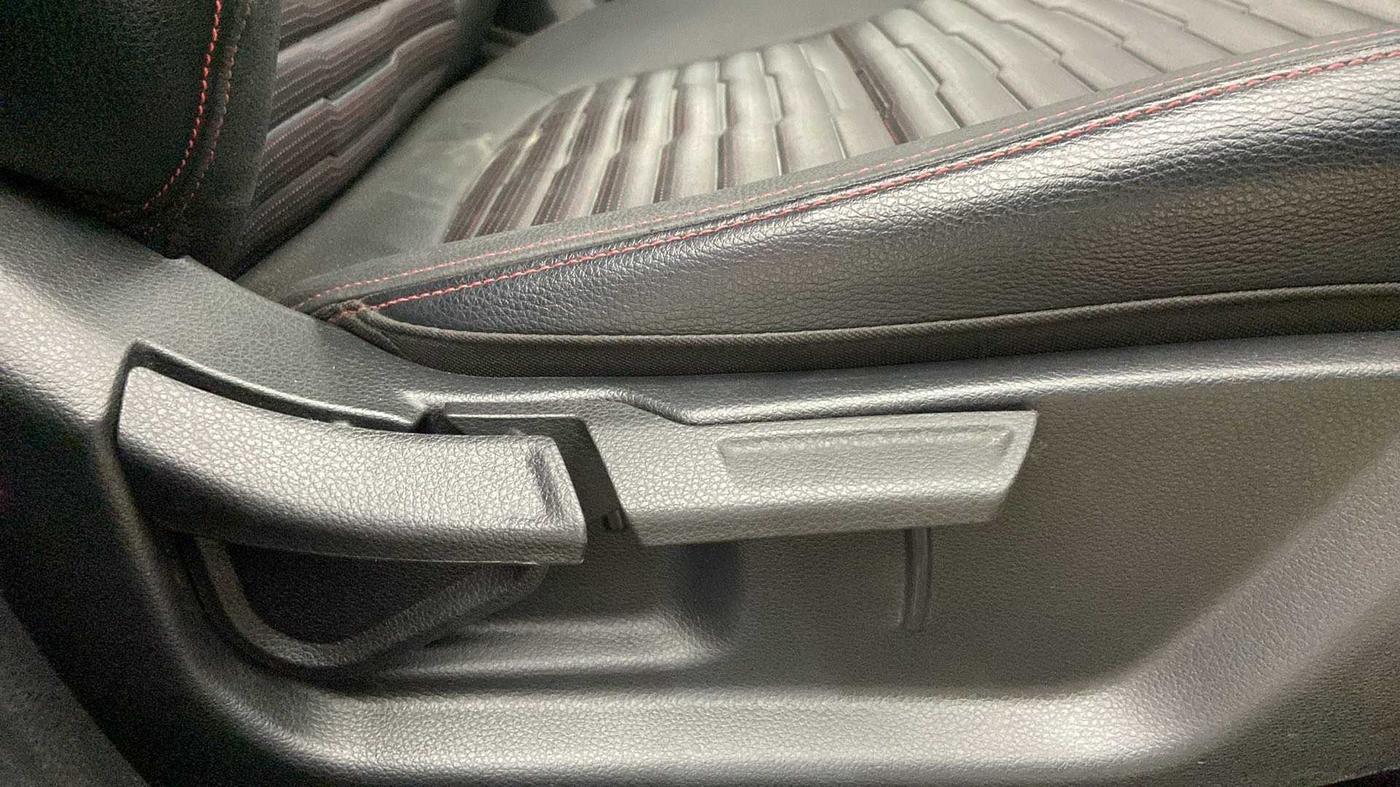 2022 KIA SONET GTX PLUS 1.0 IMT, Petrol, Manual, 22,732 km, Driver Side Adjustment Panel