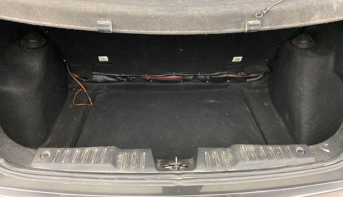 2020 Tata ALTROZ XZ PETROL, Petrol, Manual, 25,110 km, Boot Inside