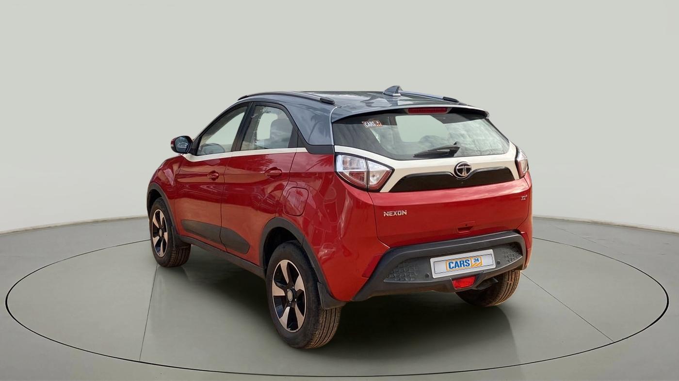 2017 Tata NEXON XZ PLUS PETROL DUAL TONE, Petrol, Manual, 17,466 km, Left Back Diagonal