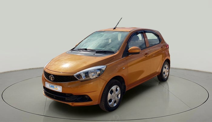 2017 Tata Tiago XT PETROL, Petrol, Manual, 28,606 km, Left Front Diagonal