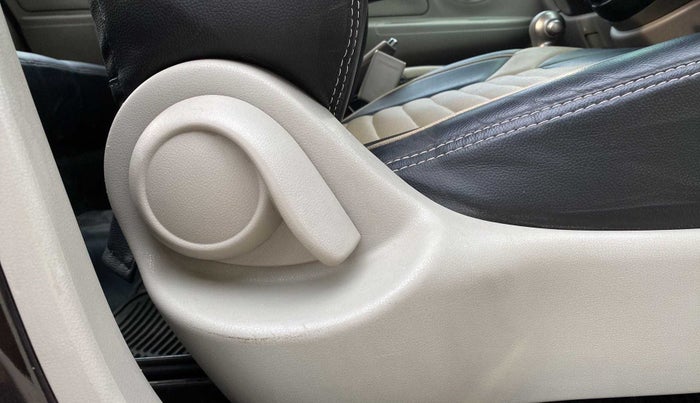 2015 Nissan Micra XL CVT, Petrol, Automatic, 64,290 km, Driver Side Adjustment Panel