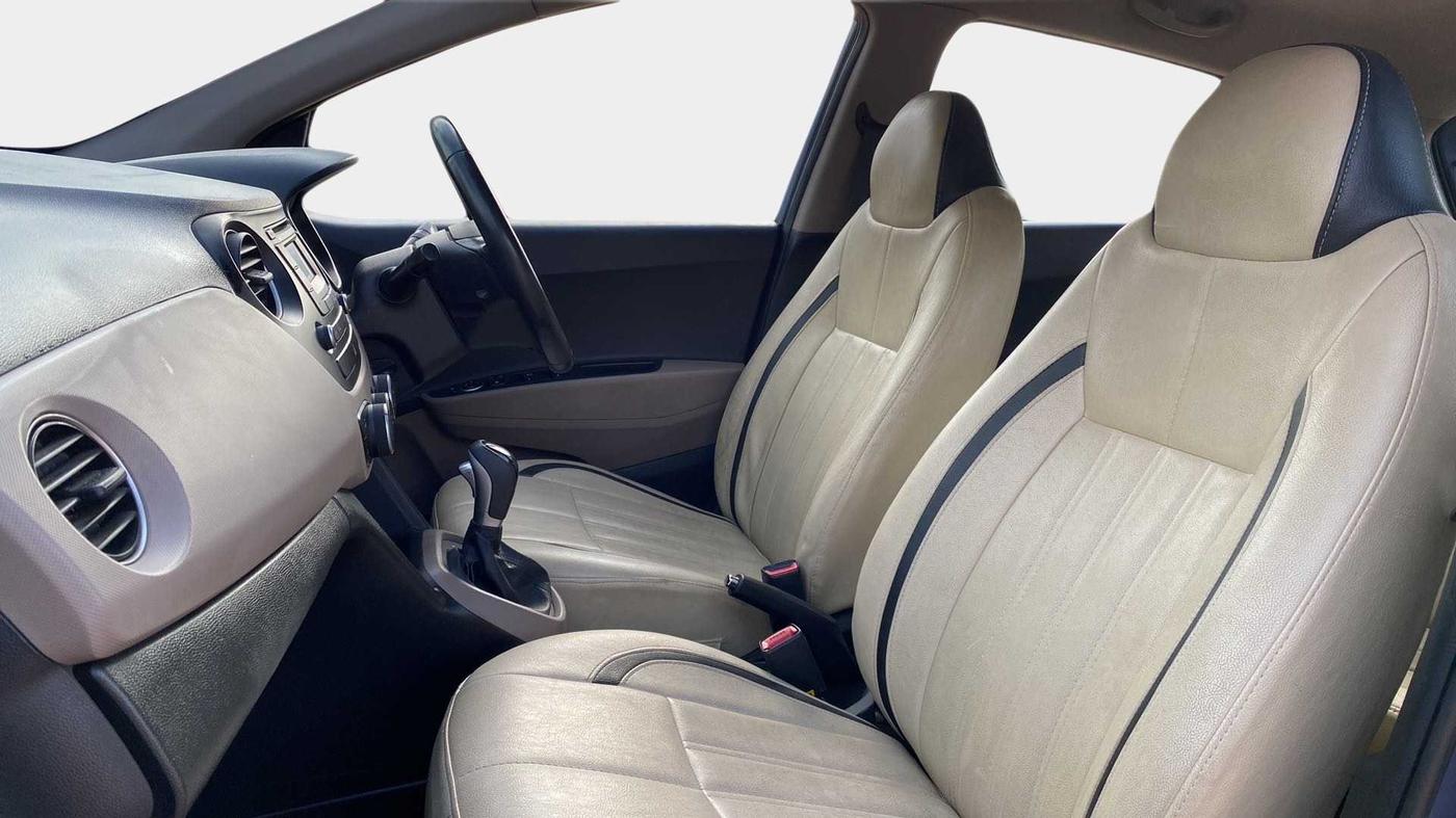 2014 Hyundai Grand i10 ASTA AT 1.2 KAPPA VTVT, Petrol, Automatic, 45,424 km, Right Side Front Door Cabin