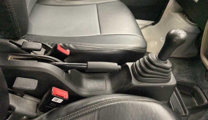 2023 Maruti Eeco 5 STR AC CNG, CNG, Manual, 8,624 km, Gear Lever