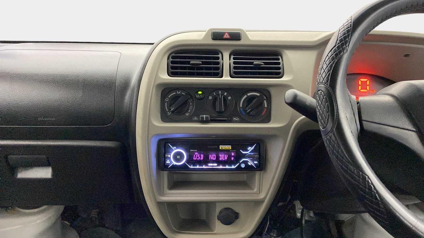 2023 Maruti Eeco 5 STR AC CNG, CNG, Manual, 8,624 km, Air Conditioner