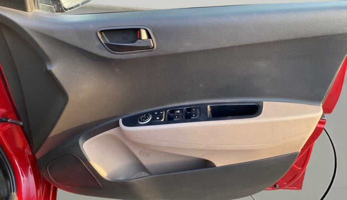 2019 Hyundai Grand i10 MAGNA 1.2 KAPPA VTVT, Petrol, Manual, 47,268 km, Driver Side Door Panels Control