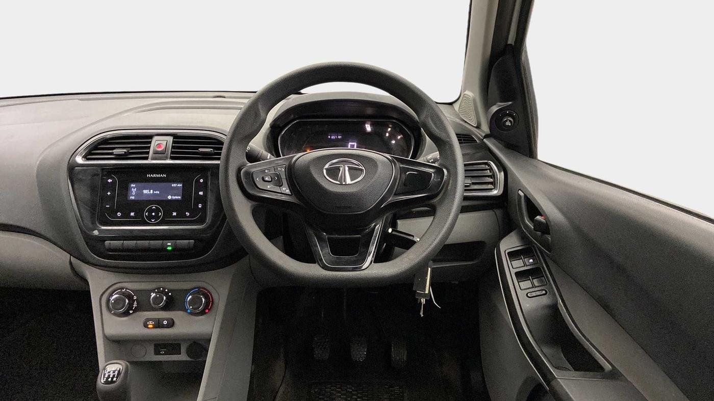 2022 Tata Tiago XT CNG, CNG, Manual, 12,693 km, Steering Wheel Close Up