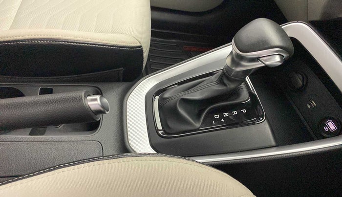 2022 KIA SONET HTX ANNIVERSARY EDITION 1.0 DCT, Petrol, Automatic, 17,035 km, Gear Lever