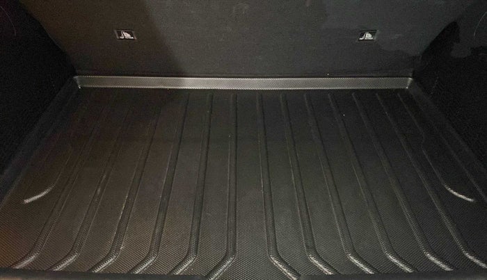 2022 KIA SONET HTX ANNIVERSARY EDITION 1.0 DCT, Petrol, Automatic, 17,035 km, Boot Inside