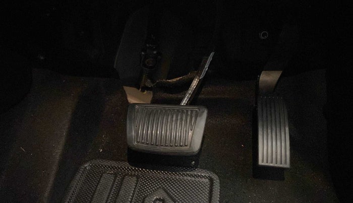 2022 KIA SONET HTX ANNIVERSARY EDITION 1.0 DCT, Petrol, Automatic, 17,035 km, Pedals