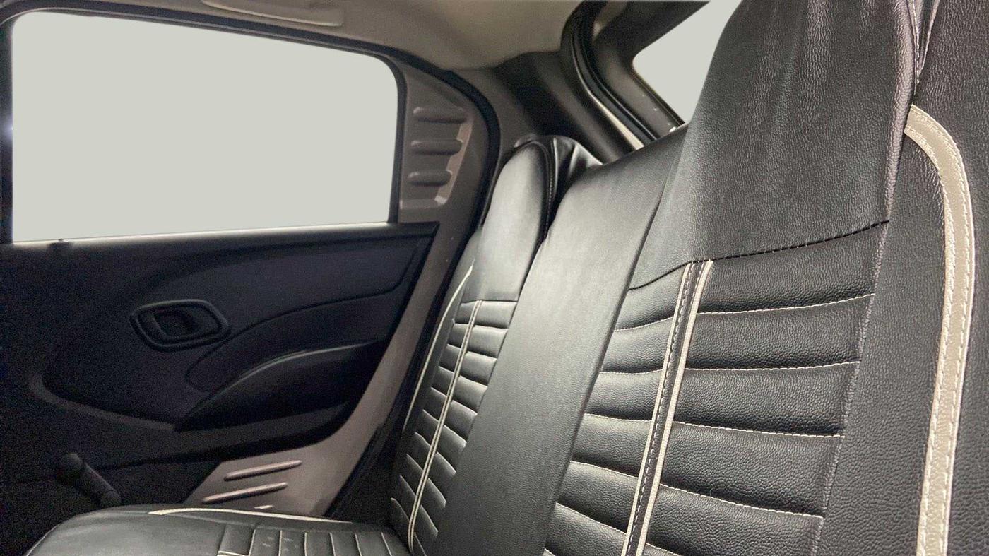 2018 Datsun Redi Go A, Petrol, Manual, 30,684 km, Right Side Rear Door Cabin