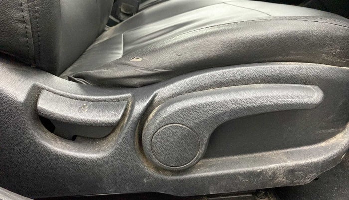 2018 Hyundai Elite i20 ASTA 1.2  CVT, Petrol, Automatic, 47,030 km, Driver Side Adjustment Panel