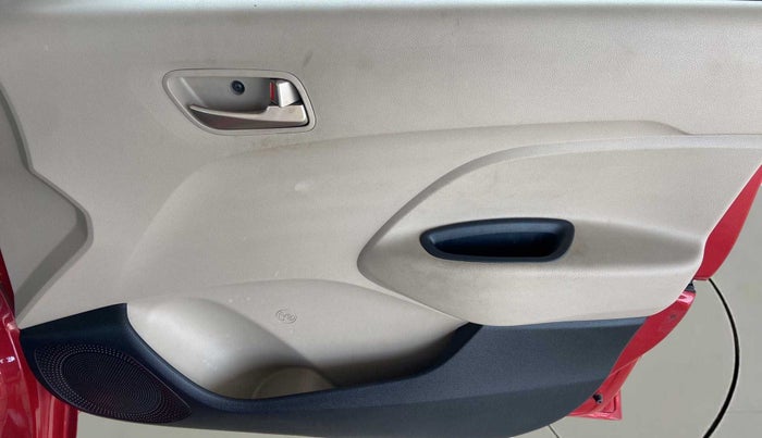 2019 Hyundai NEW SANTRO SPORTZ AMT, Petrol, Automatic, 32,890 km, Driver Side Door Panels Control