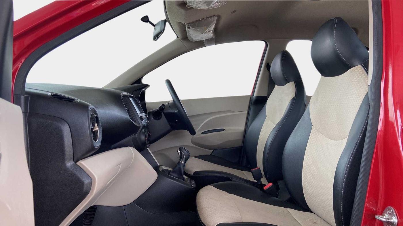 2019 Hyundai NEW SANTRO SPORTZ AMT, Petrol, Automatic, 32,890 km, Right Side Front Door Cabin