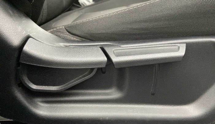 2021 Hyundai VENUE SX PLUS 1.0 TURBO DCT, Petrol, Automatic, 30,383 km, Driver Side Adjustment Panel