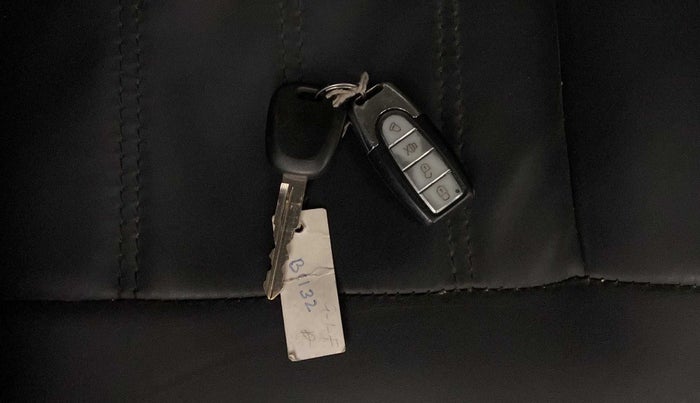 2022 Maruti Celerio VXI CNG, CNG, Manual, 23,928 km, Key Close Up