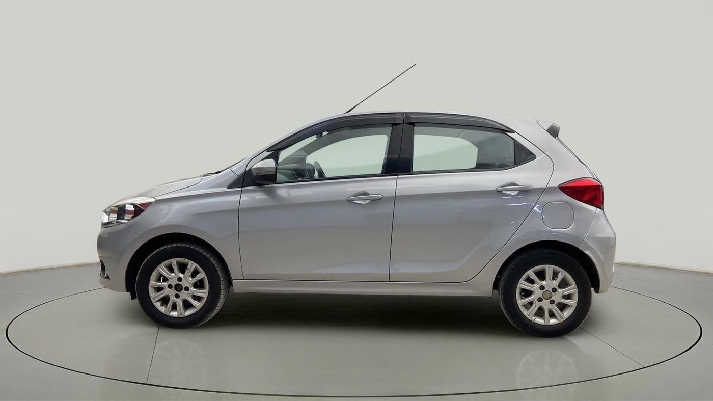 2016 Tata Tiago XZ PETROL, Petrol, Manual, 54,186 km, Left Side