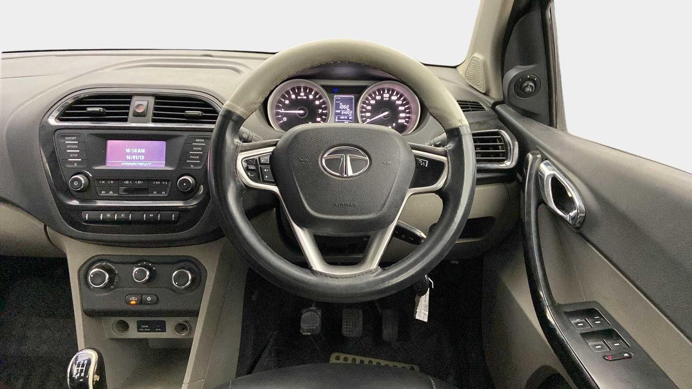 2016 Tata Tiago XZ PETROL, Petrol, Manual, 54,186 km, Steering Wheel Close Up