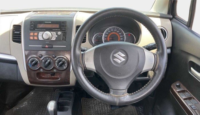 2016 Maruti Wagon R 1.0 VXI AMT, Petrol, Automatic, 54,083 km, Steering Wheel Close Up