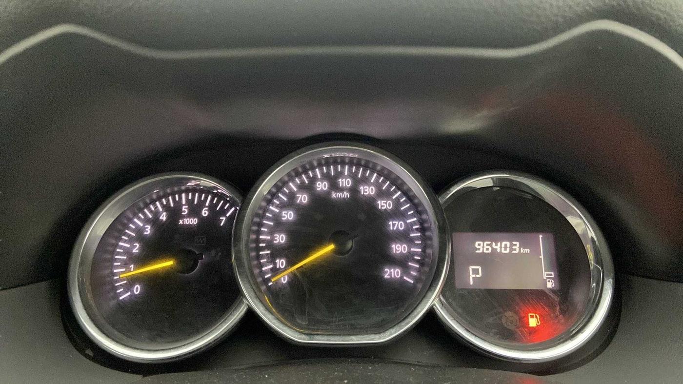2017 Renault Duster RXS CVT, CNG, Automatic, 96,499 km, Odometer Image