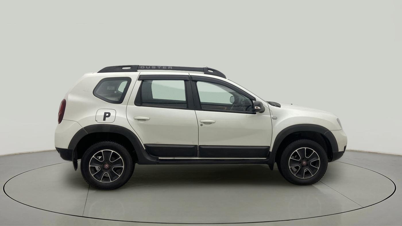 2017 Renault Duster RXS CVT, CNG, Automatic, 96,499 km, Right Side View