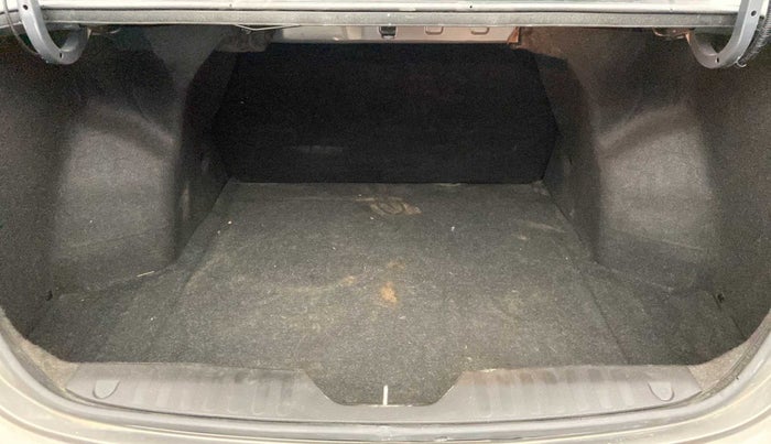 2019 Maruti Ciaz ALPHA 1.5 SHVS PETROL, Petrol, Manual, 41,940 km, Boot Inside
