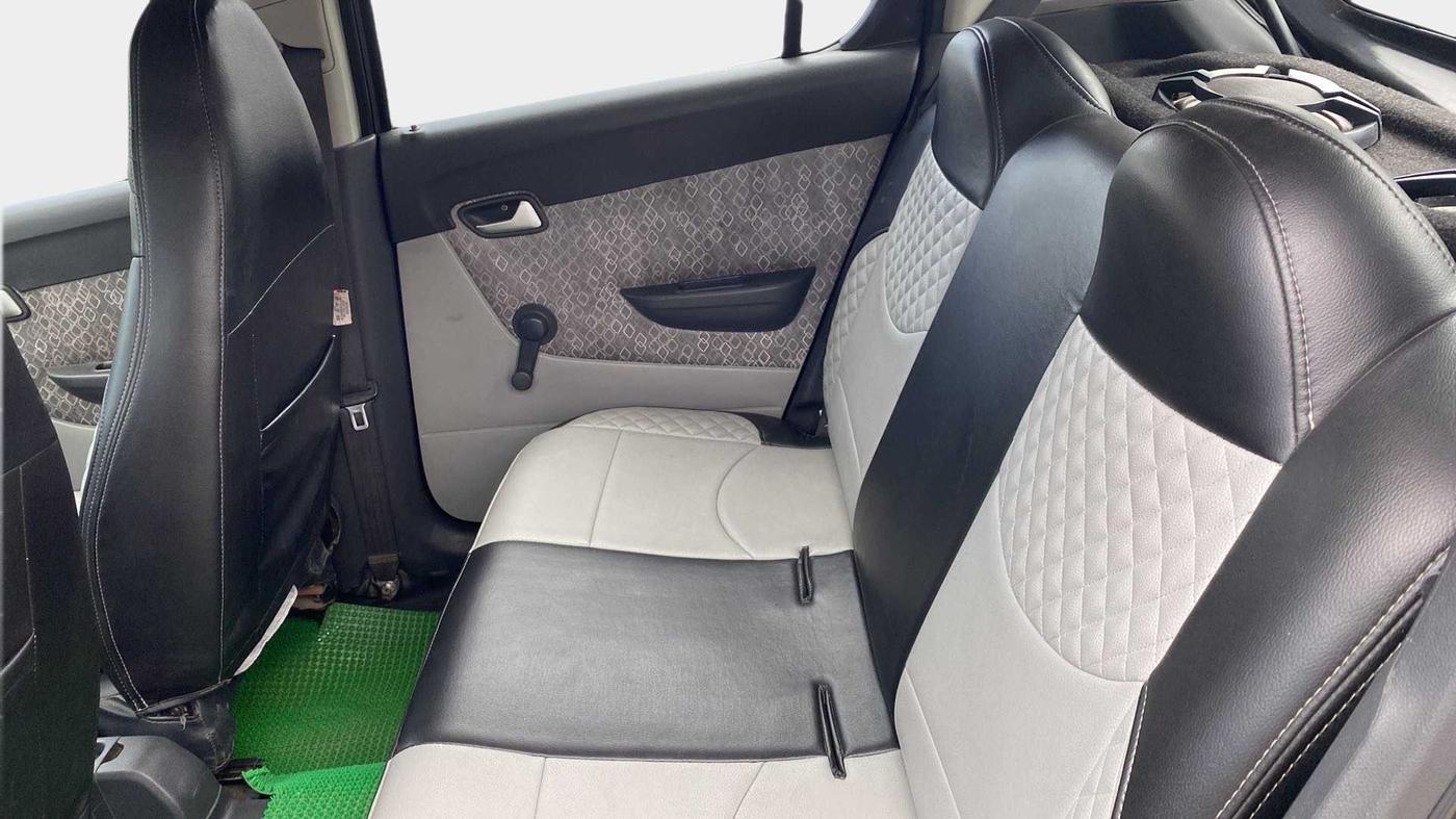 2018 Maruti Alto 800 LXI, Petrol, Manual, 69,976 km, Right Side Rear Door Cabin
