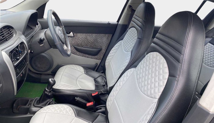 2018 Maruti Alto 800 LXI, Petrol, Manual, 69,976 km, Right Side Front Door Cabin