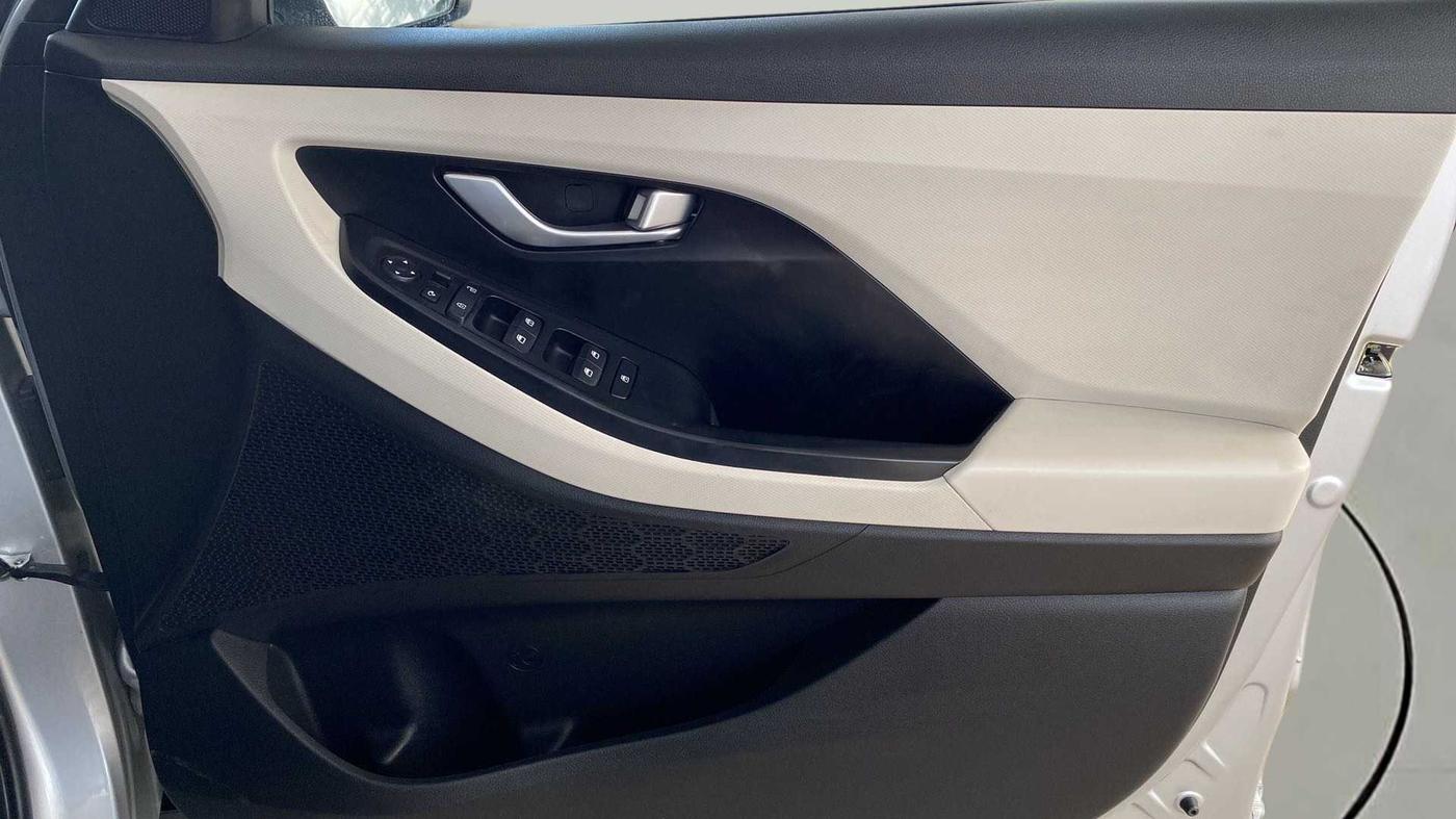 2021 Hyundai Creta SX IVT 1.5 PETROL, Petrol, Automatic, 45,076 km, Driver Side Door Panels Control